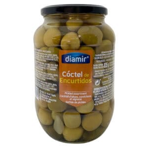 Eingelegte grüne Oliven in Glas, spanischer Originalimport, perfekt für Tapas und Vorspeisen.