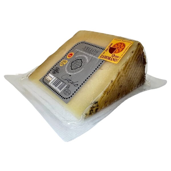Vollriedkäse aus Spanien, frisch und hochwertig, direkt vom Hersteller Mareni. Perfekt für Käseliebhaber, die authentische spanische Qualität genießen möchten.