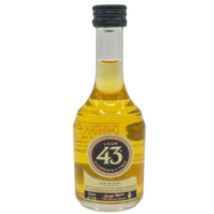Likör 43 Flasche aus Spanien, bekannt für ihre 43 einzigartigen botanischen Zutaten, ideal für Cocktails und Desserts.