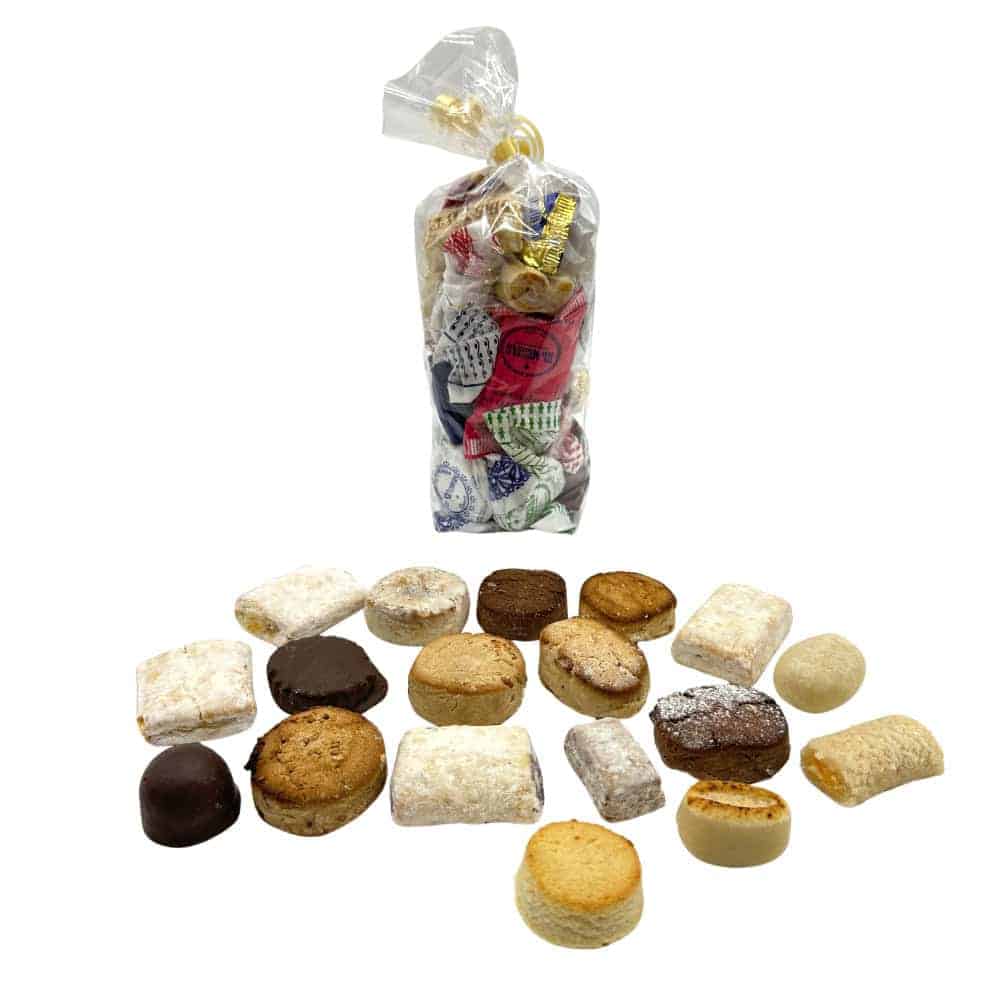 Feines spanisches Marzipan und Assortiment an traditionellem Gebäck, direkt aus Spanien, ideal für Süßigkeitenliebhaber und Geschenkideen.