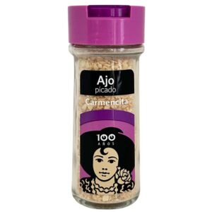 Feines gehacktes Knoblauchpulver in Gewürzdose, ideal für spanische Küche.