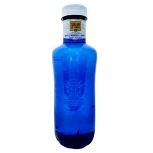 Solan Cabras Flasche mit blauem Mineralwasser, 500 ml, aus Spanien, gesund, erfrischend, ideal für Sport und unterwegs.