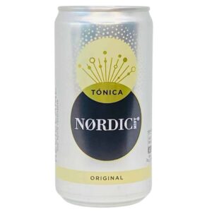 Erfrischende Nordic Mist Tonic mit Zitronen- und Limettengeschmack, direkt aus Spanien, perfekt für Cocktails und Mixgetränke.