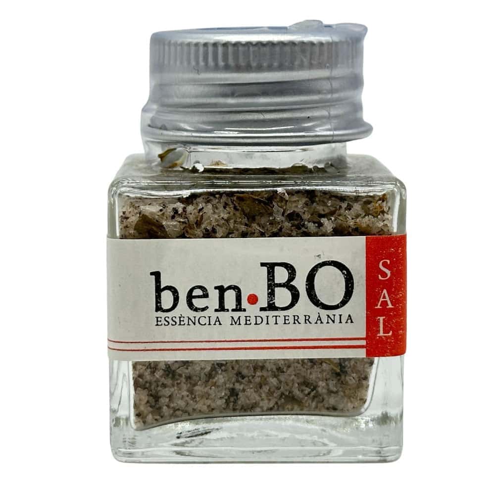 Meersalz mit Tomate und Basilikum in einem kleinen Glas mit mediterranem Flair, von ben.BO SAL.